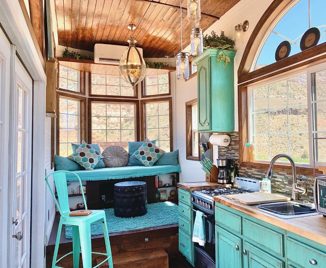 Zions Tiny Oasis Guest House Virgin Exterior photo