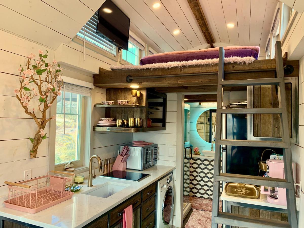 Zions Tiny Oasis Guest House Virgin Exterior photo