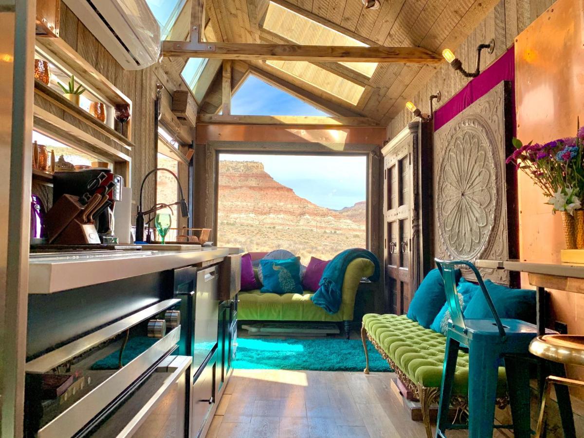 Zions Tiny Oasis Guest House Virgin Exterior photo